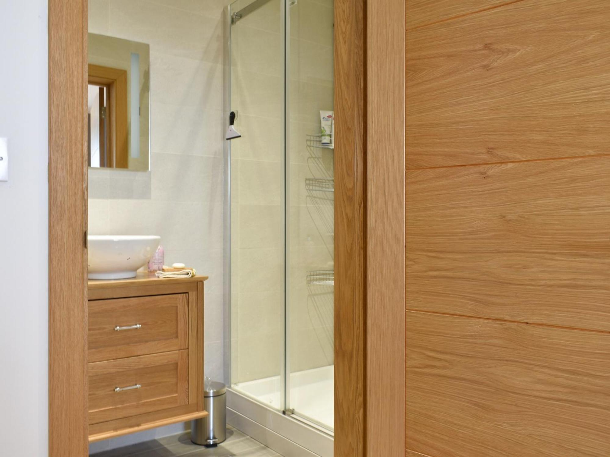 Park Barn Villa Whittington  Ngoại thất bức ảnh